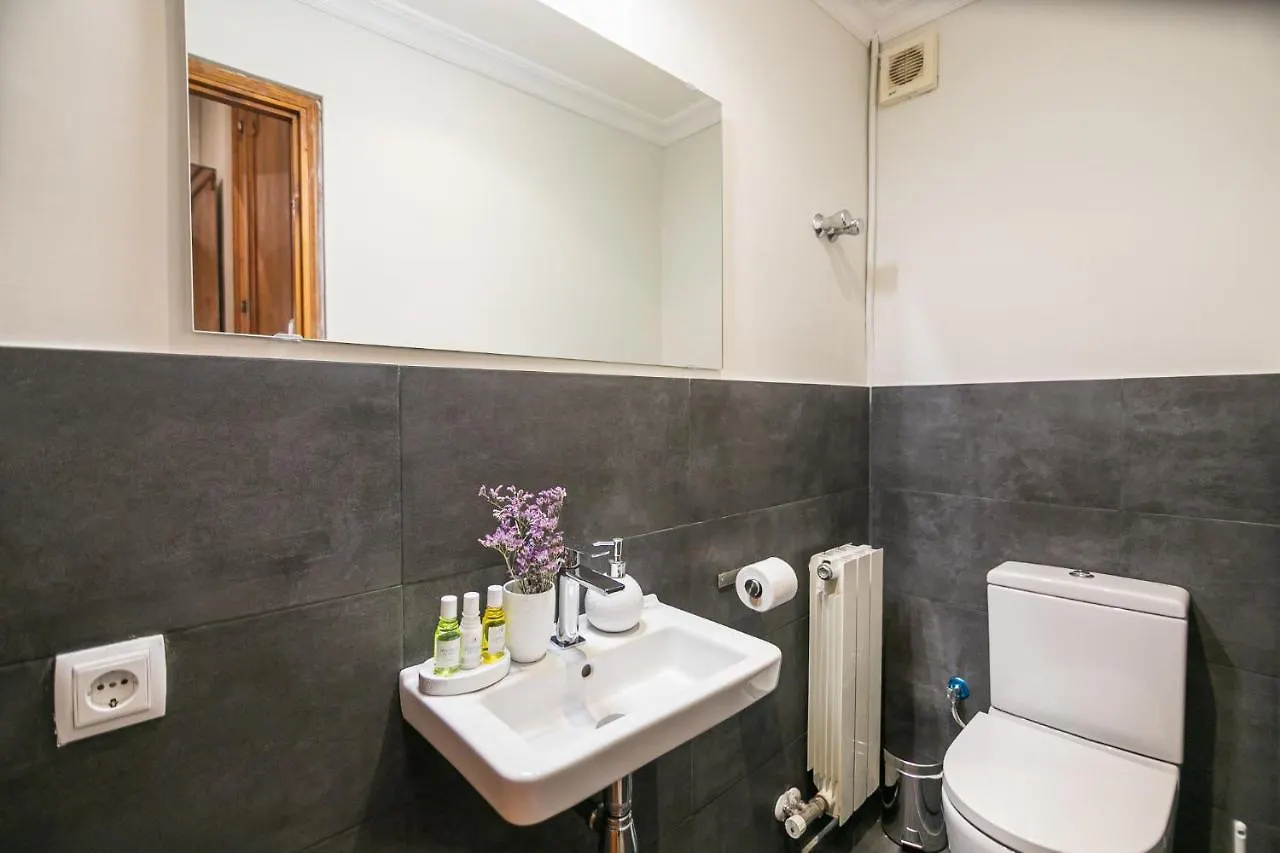 Avinyo 2 Gotic - Spacious Loft In Gothic Quarter! 바르셀로나